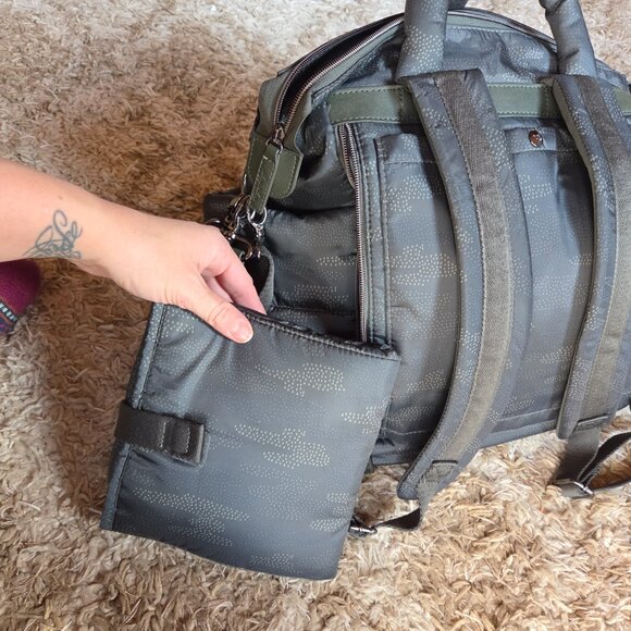 Itzy Ritzy Dream Convertible Diaper Bag - Picture 5 of 6